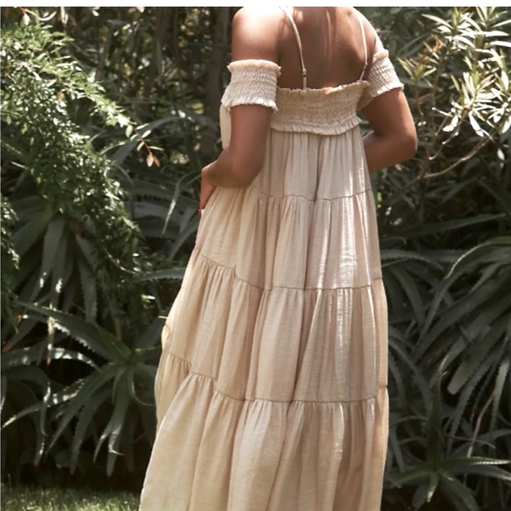 Anthropologie - Sarah Hann Smocked Off-The-Shoulder Tiered Dress - Picture 3 of 12